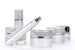 化粧品、医薬部外品、化学品、医薬品及び関連する製品原材料全般の 販売及び輸出入
